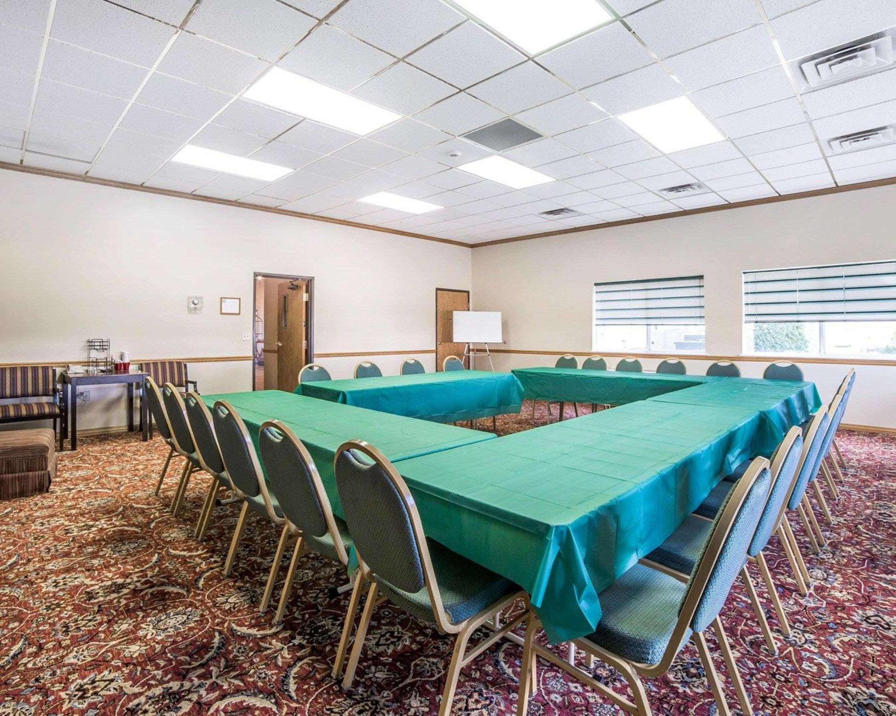 Fairbridge Inn & Suites Glendive Buitenkant foto