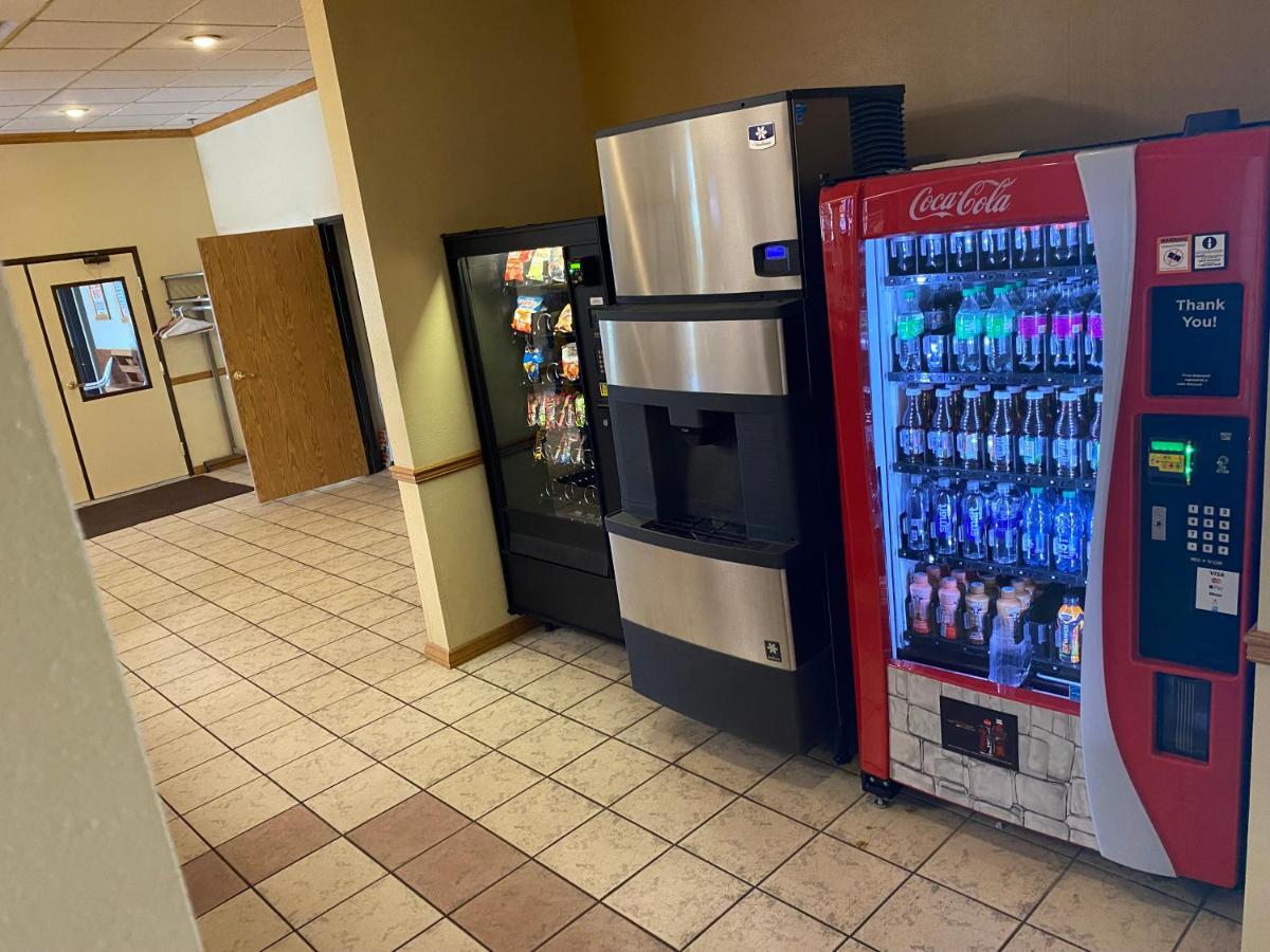 Fairbridge Inn & Suites Glendive Buitenkant foto